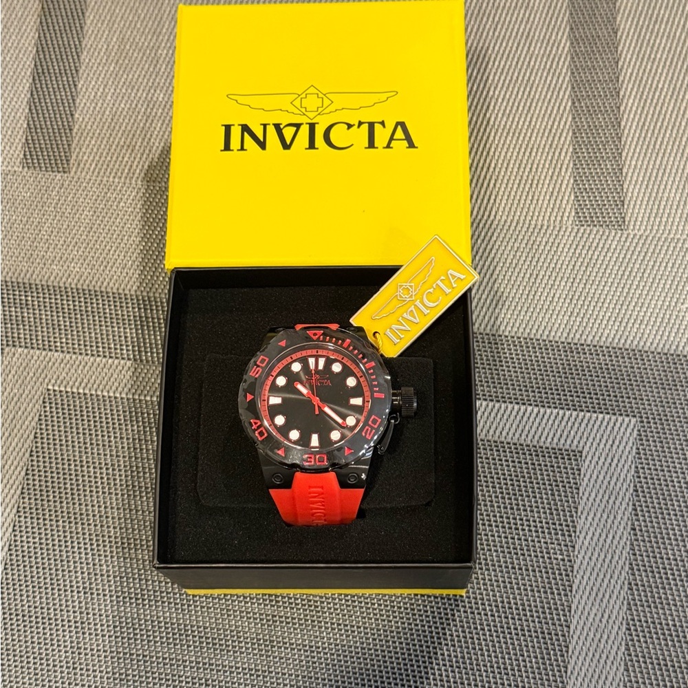 Invicta Bold Black and Red Pro Diver Timepiece